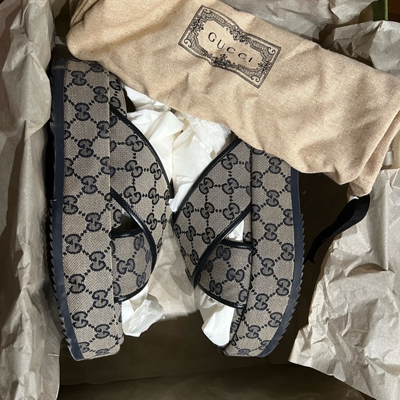 Gucci Platform Sandals - Picture 5 of 5